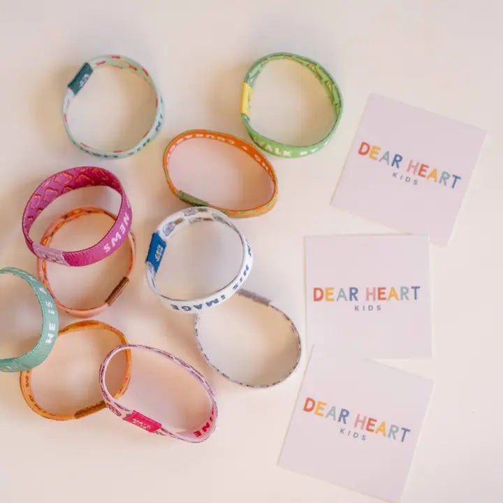 "Jesus Heals" Kids Inspirational Wristband Bracelet