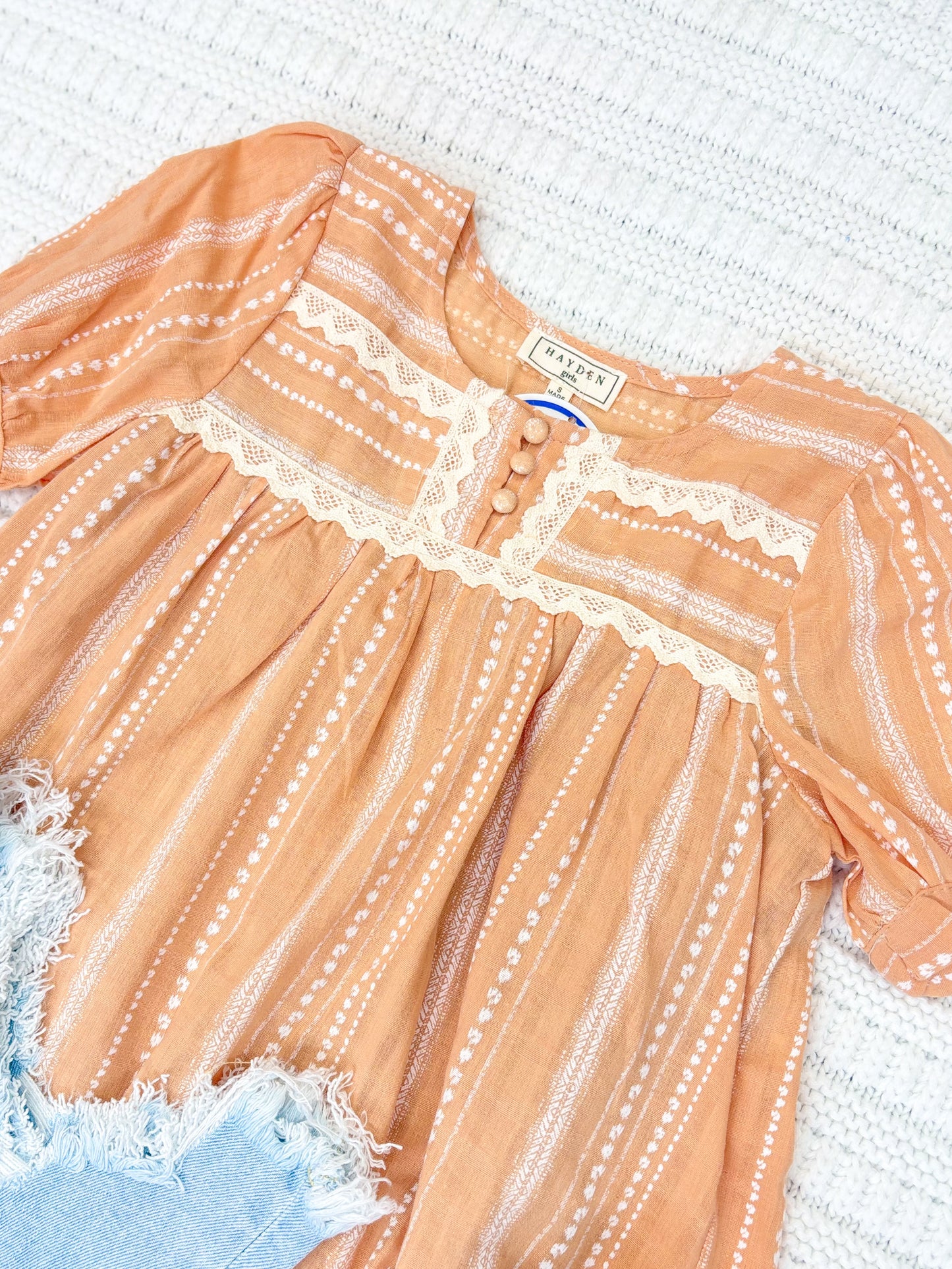 Youth Girls Lace Trimmed Button Detailed Textured Top