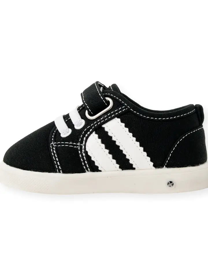 Andy Black & White Tennis Shoe