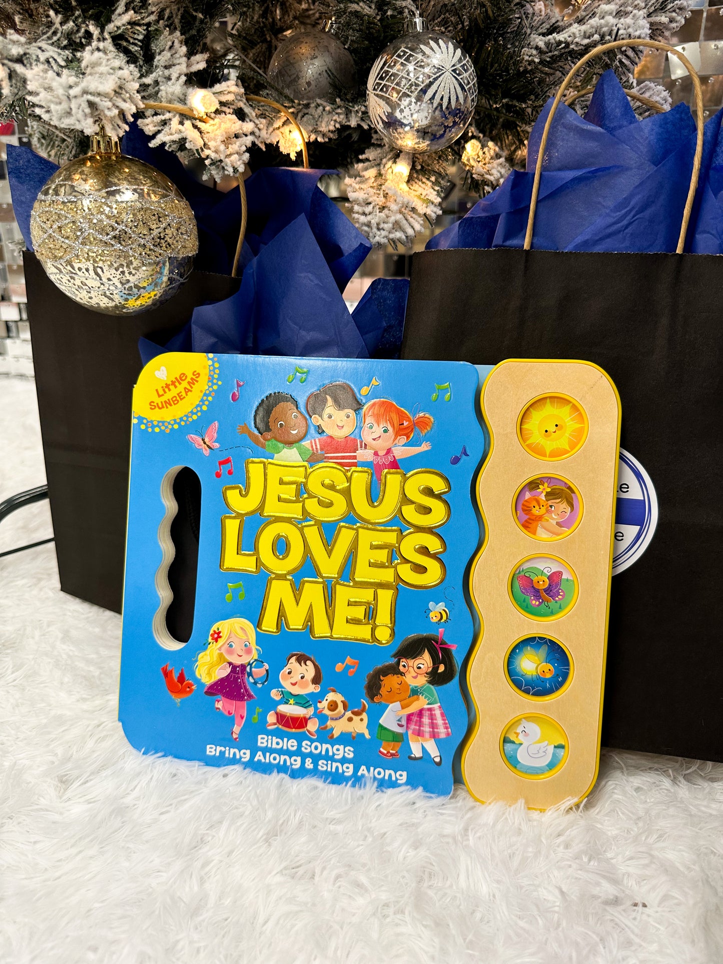 Jesus Loves Me! 5-Button Sound Book