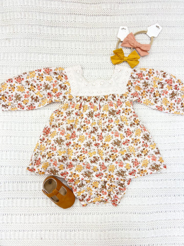Infant Girls Eyelet Floral Dress & Bloomer Set