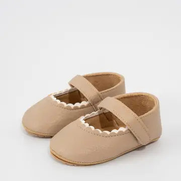 Infant Girl Scalloped Toe Mary Jane Shoe