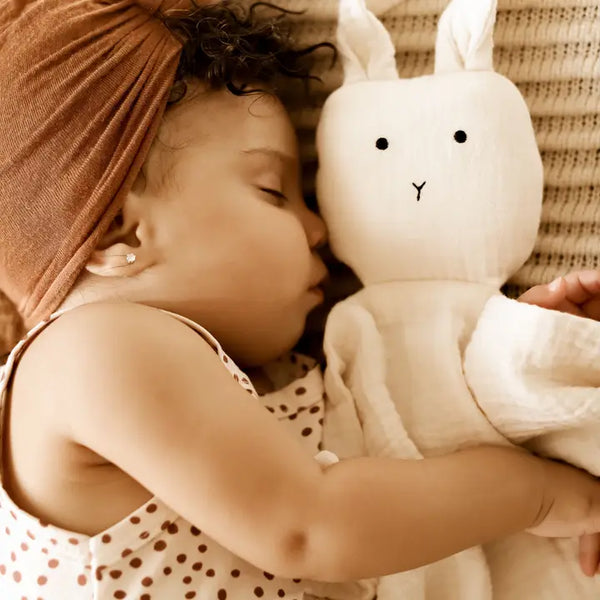 Ali+Oli Cuddle Security Muslin Cotton Bunny