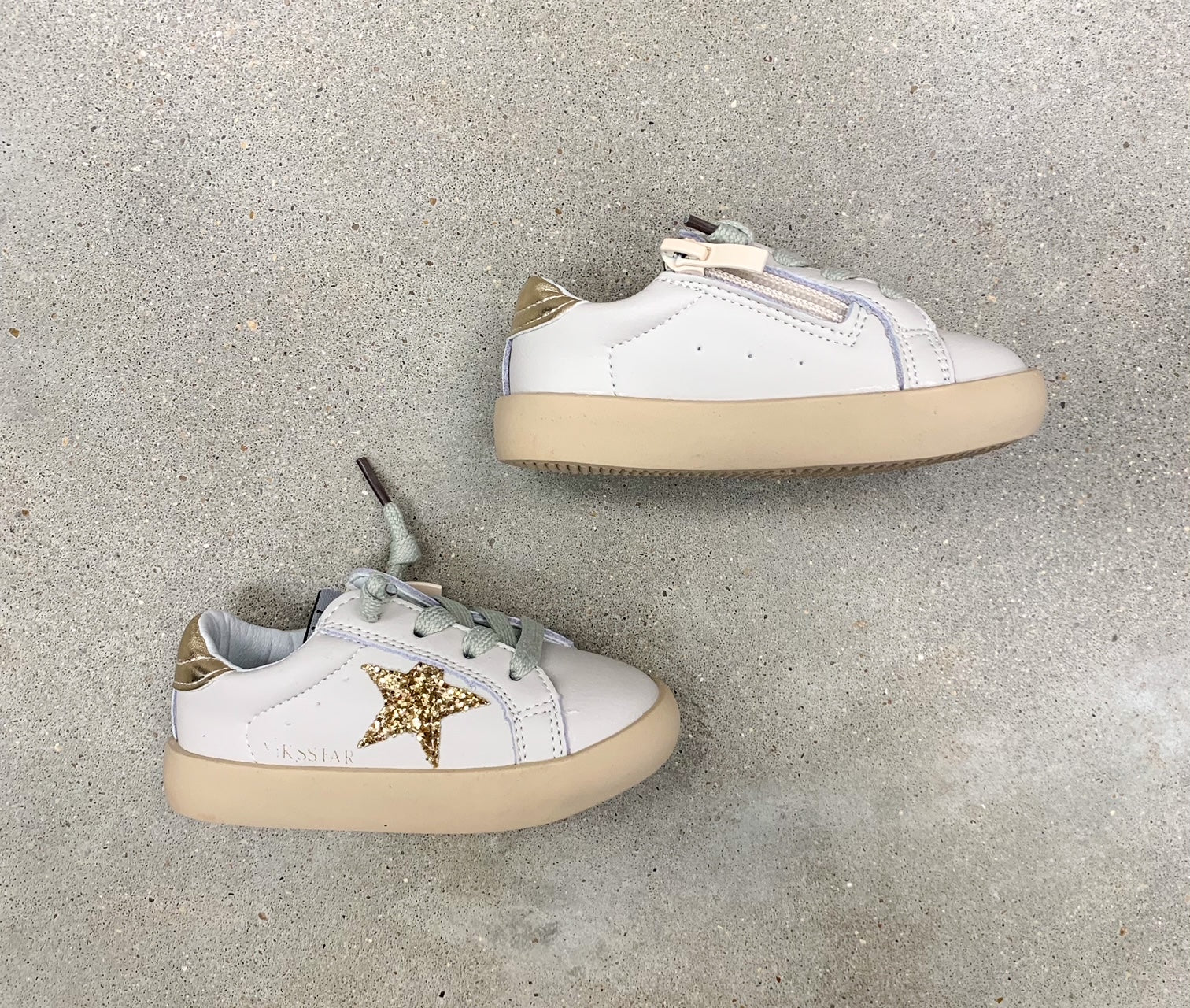Star Sneakers with Zipper